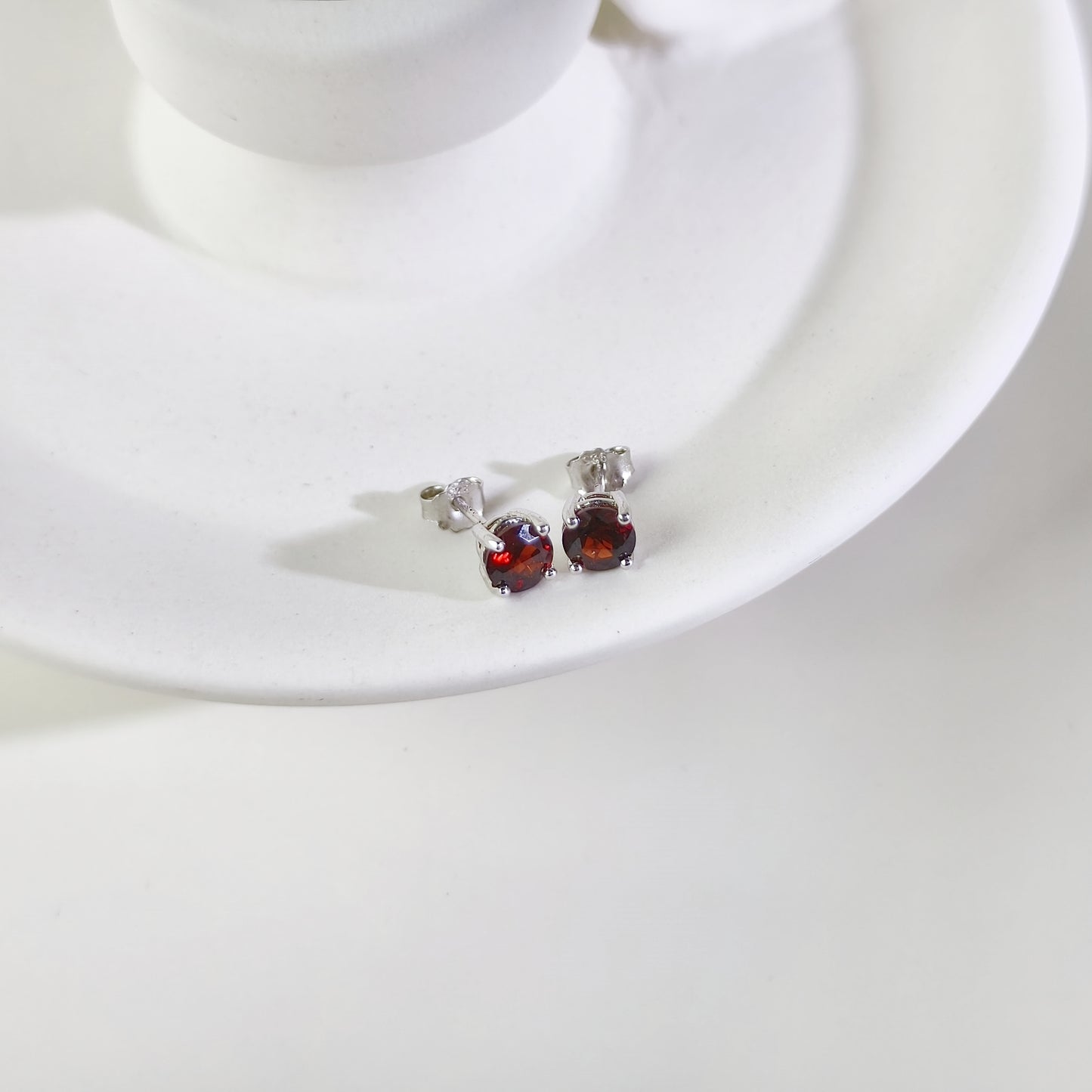 Garnet Stud Earrings 5mm