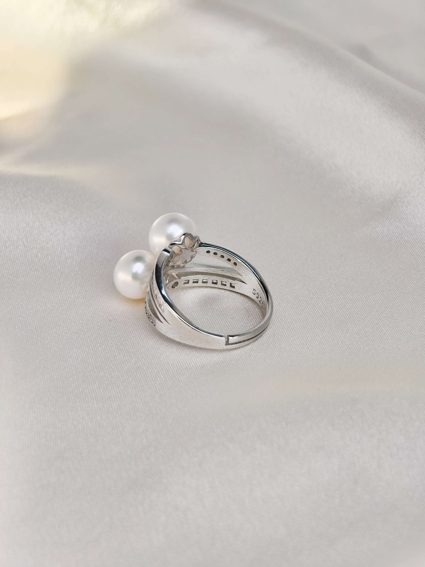 Pearl Ring